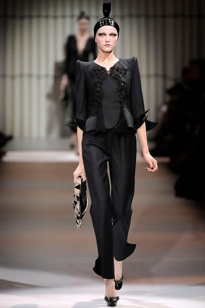 Look 8